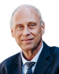Dr. Mario Schiavon